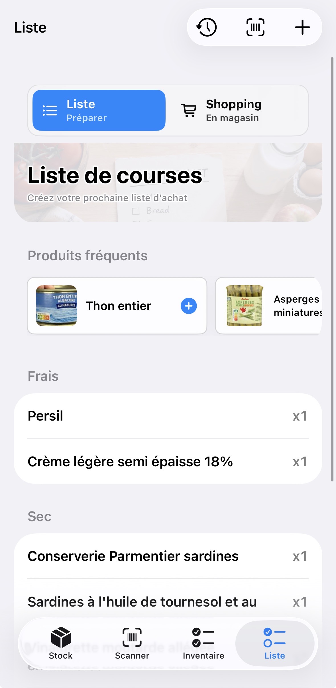 Liste de courses avec articles frequents et categories.
